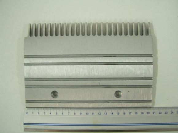 GAA453BM Set of combs (after 1991)
