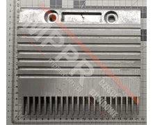 DEE3703288 Grzebień prawy (B)