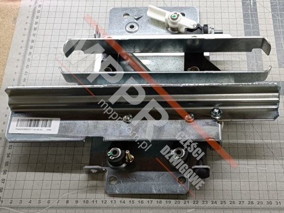 FAA24390H11 Krzywka lewa drzwi PAX